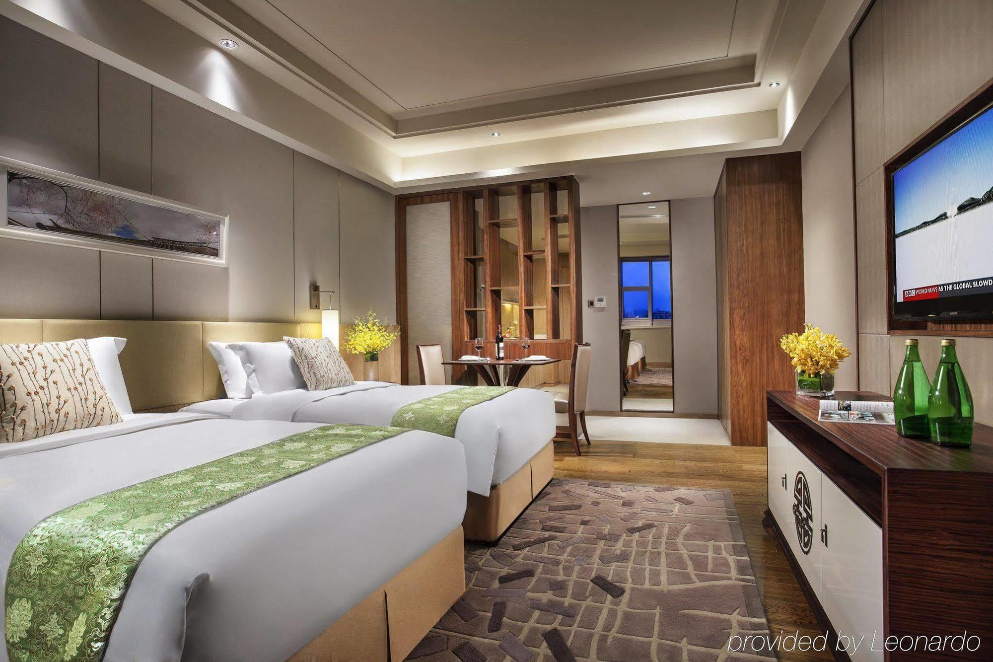 Somerset Wusheng Wuhan Apartamento Exterior foto